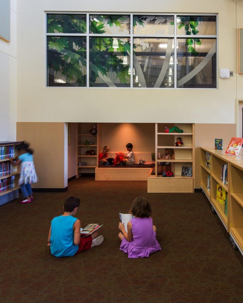 Students inside library at Woodburn Elementary School